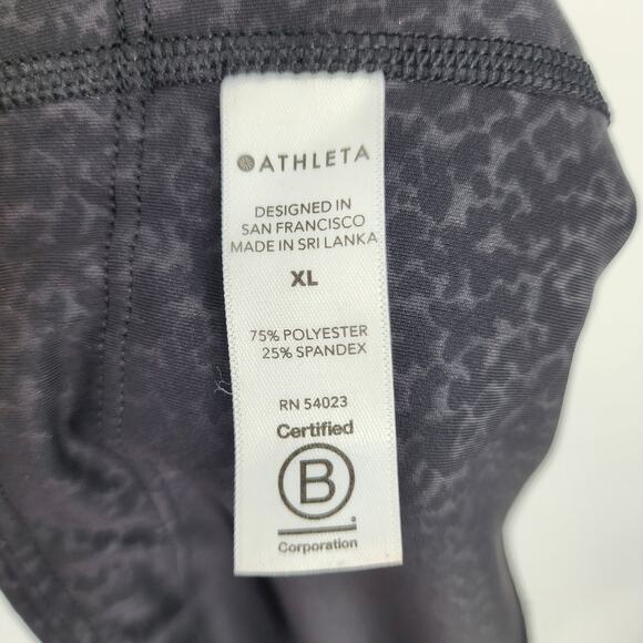 Athleta Women's Ultimate Stash Pocket Embossed Black 7/8 Leggings Size XL - Picture 3 of 4